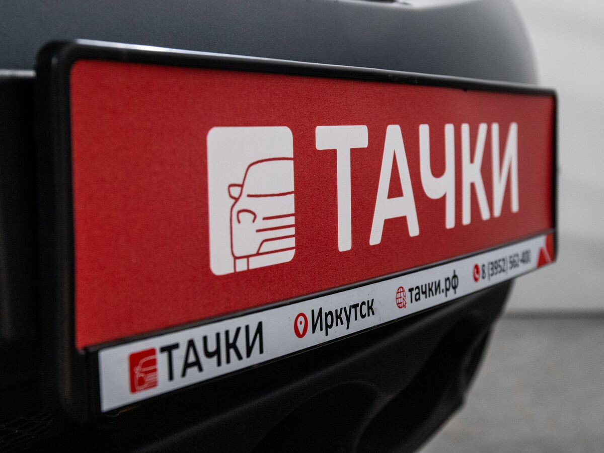 Nissan Juke 2011 - фото автомобиля