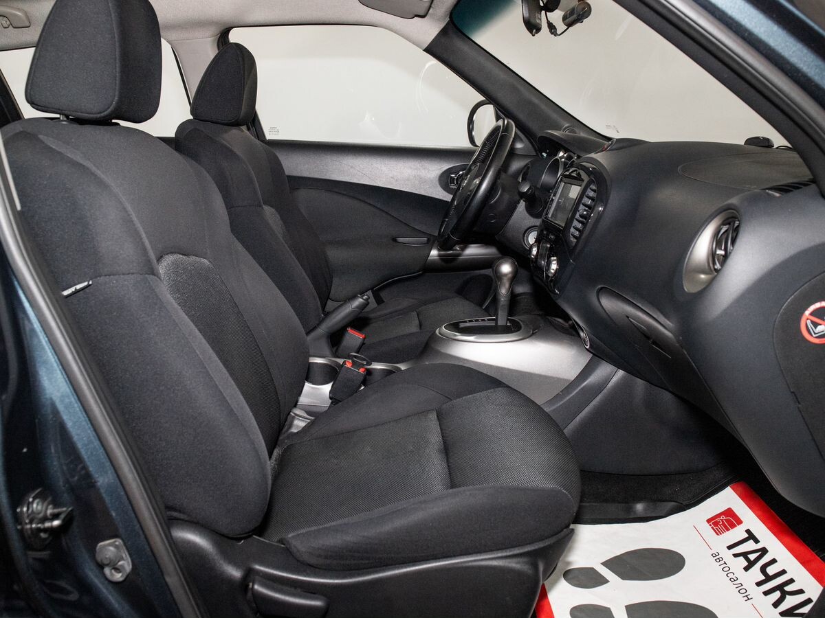 Nissan Juke 2011 - фото автомобиля
