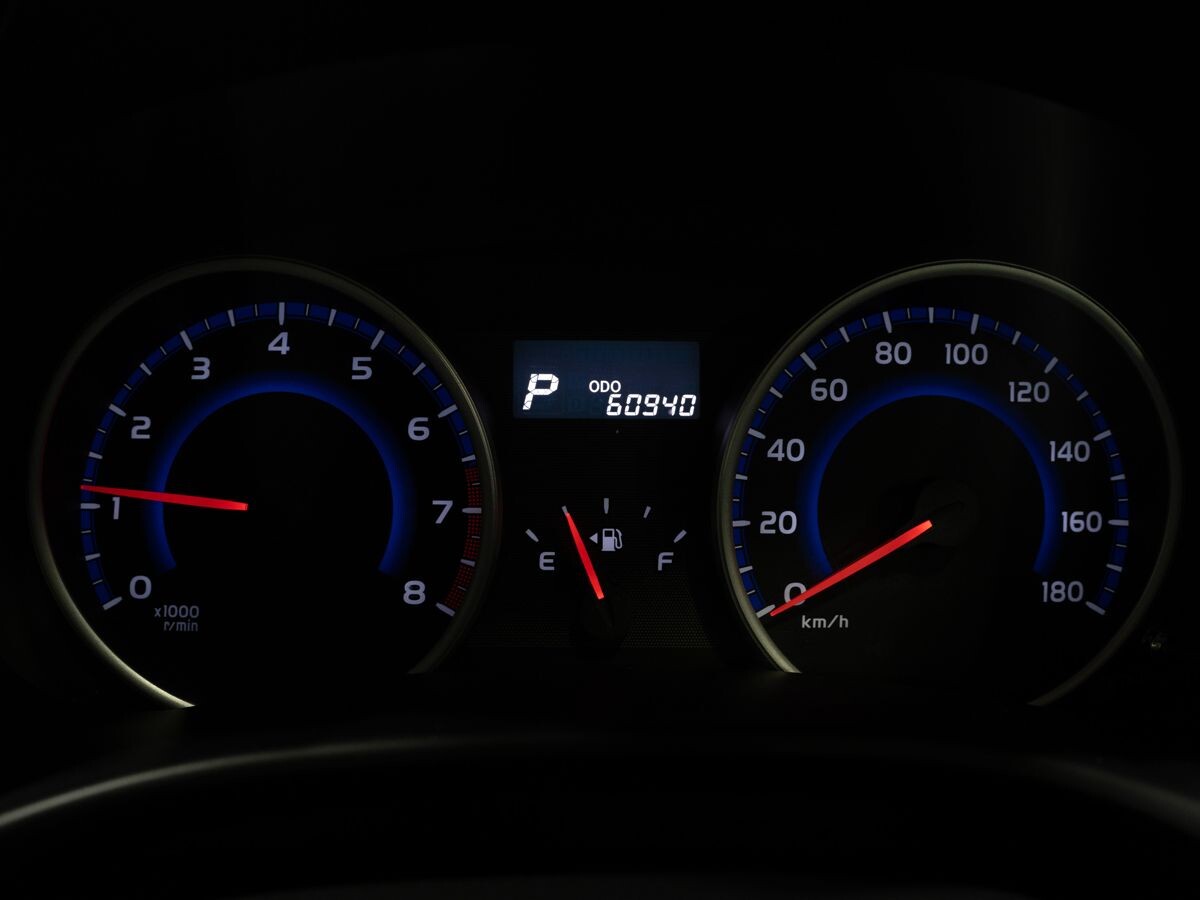 Toyota Wish 2013 - фото автомобиля