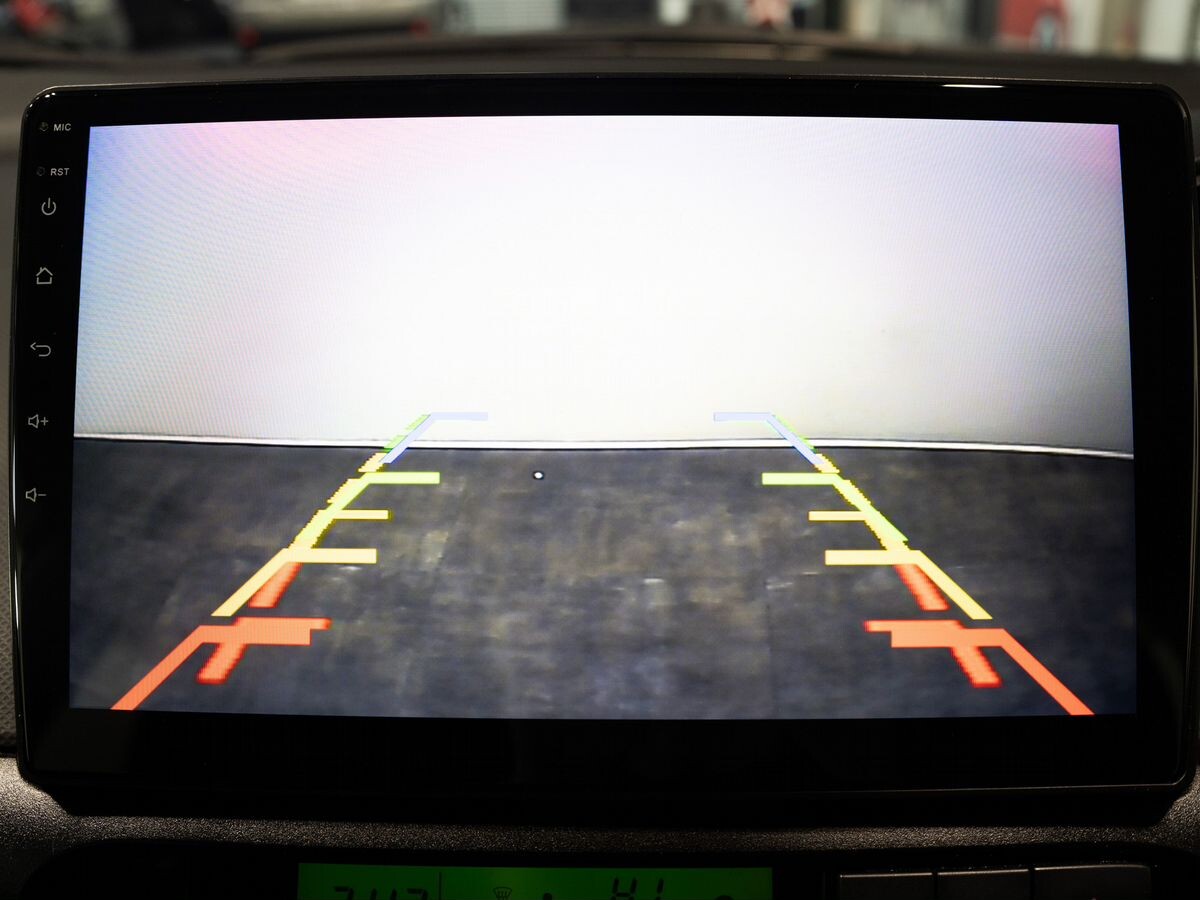 Toyota Wish 2013 - фото автомобиля