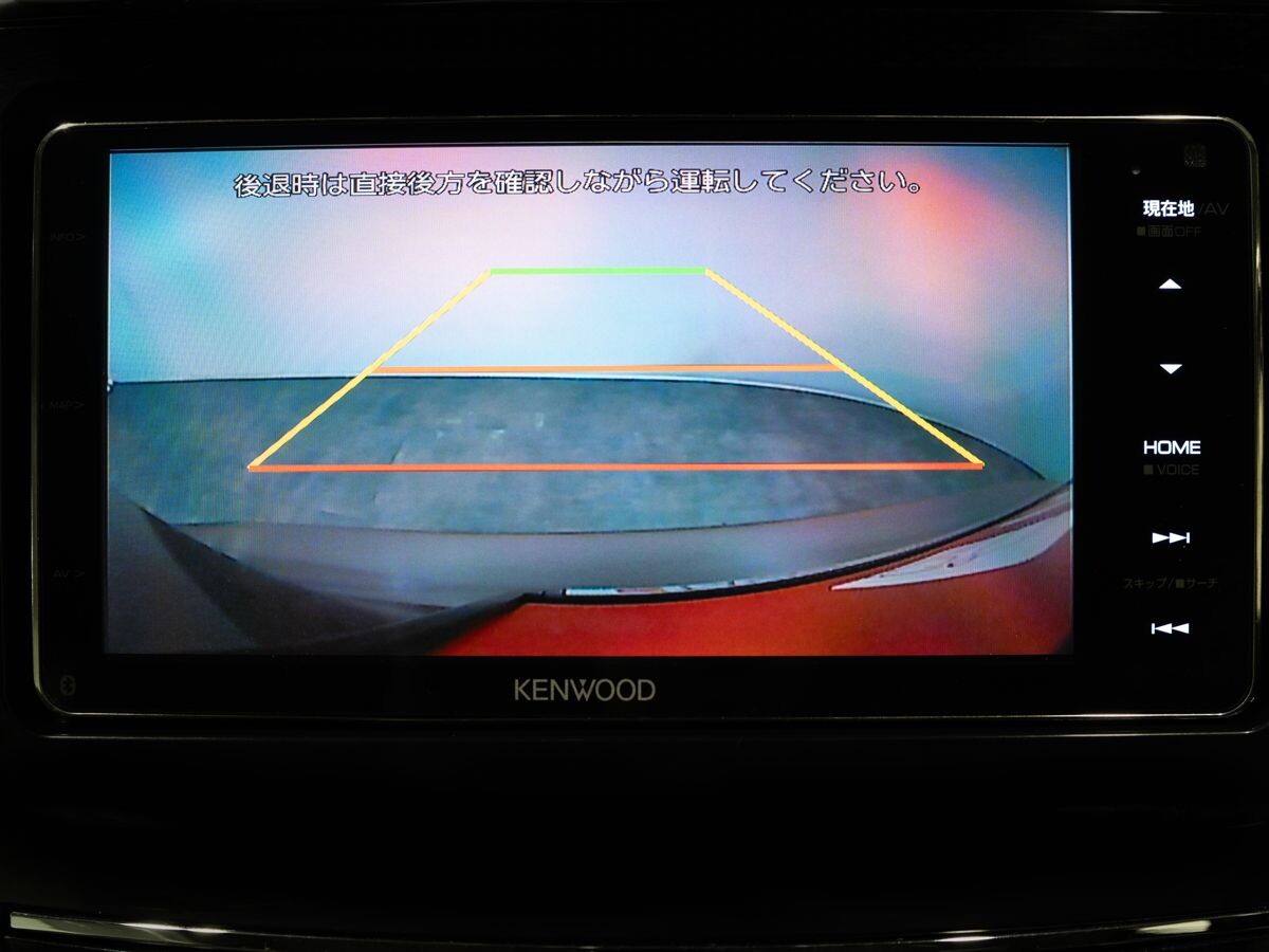 Toyota Prius Alpha 2019 - фото автомобиля