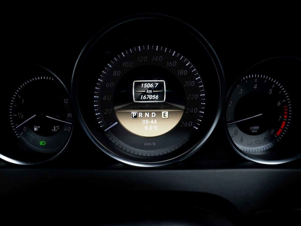 Mercedes-Benz C-Класс 2011 - фото автомобиля