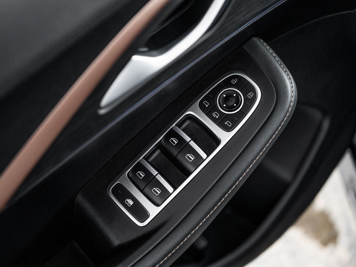 Omoda C5 2023 - фото автомобиля