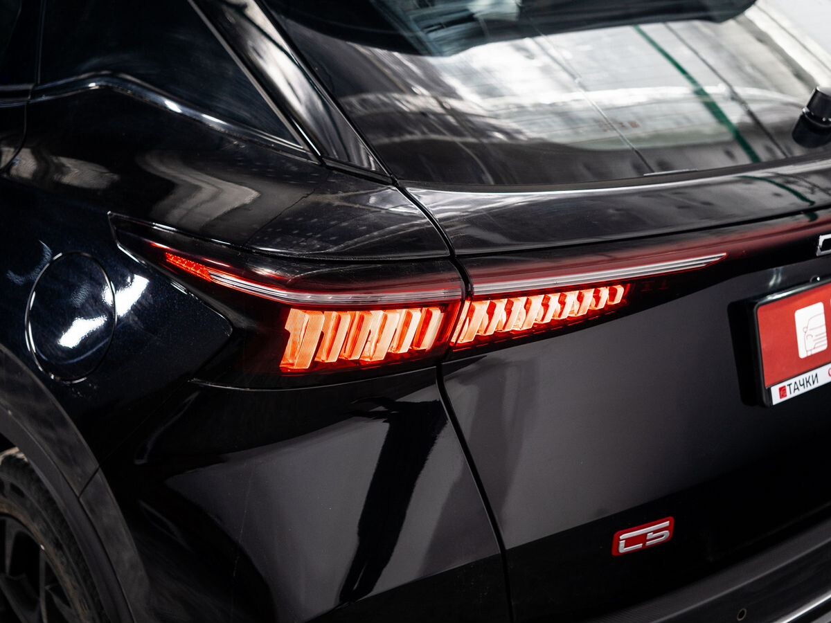 Omoda C5 2023 - фото автомобиля