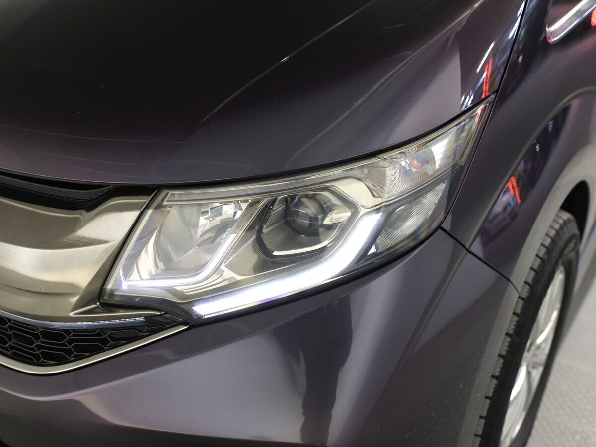 Honda Stepwgn 2015 - фото автомобиля