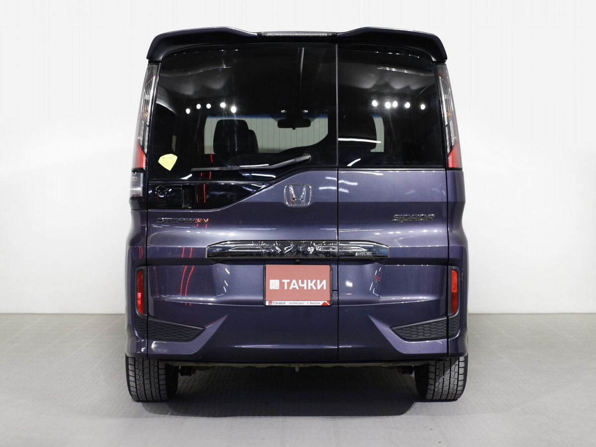 Honda Stepwgn 2015 - фото автомобиля