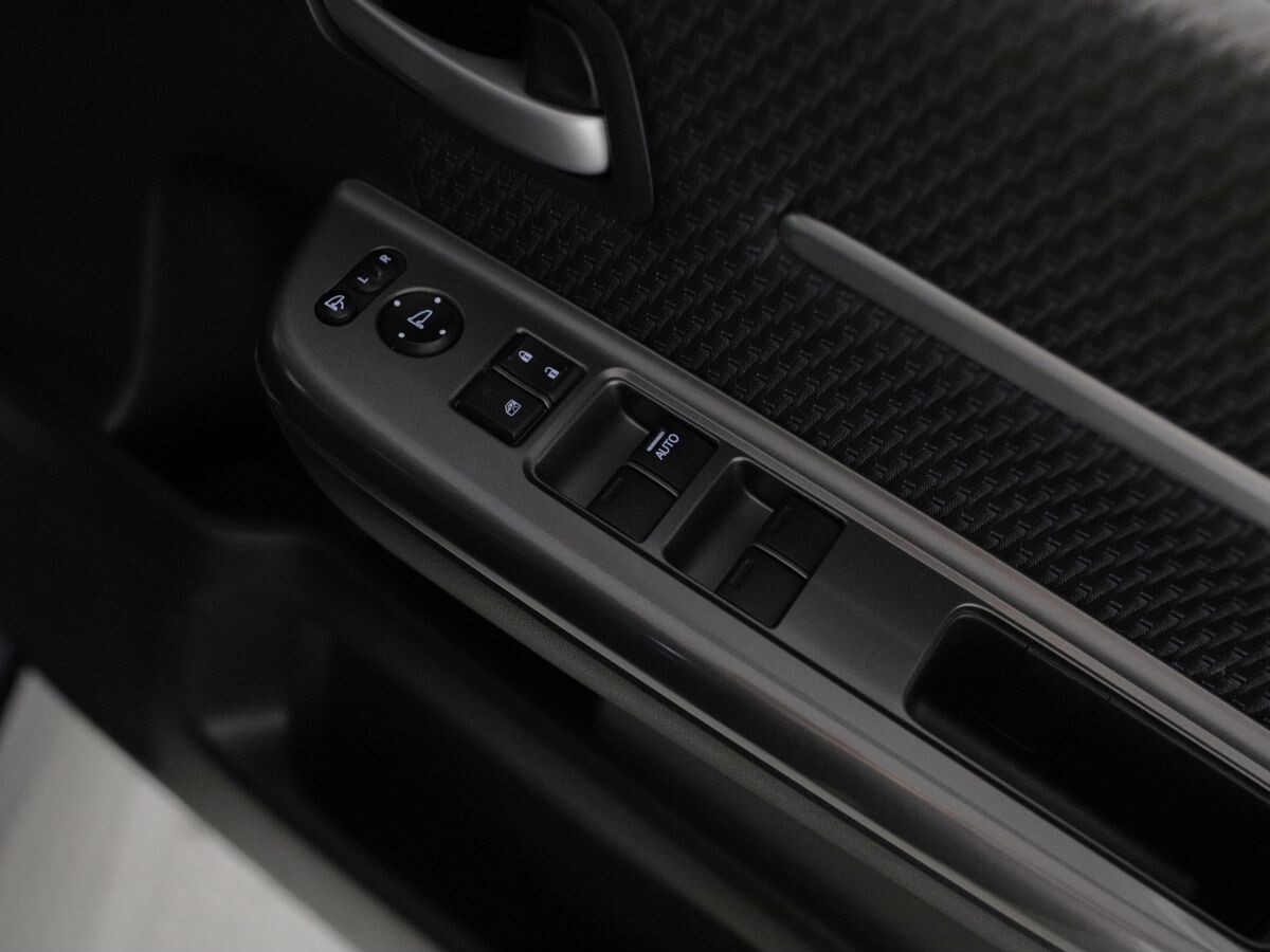 Honda Stepwgn 2015 - фото автомобиля