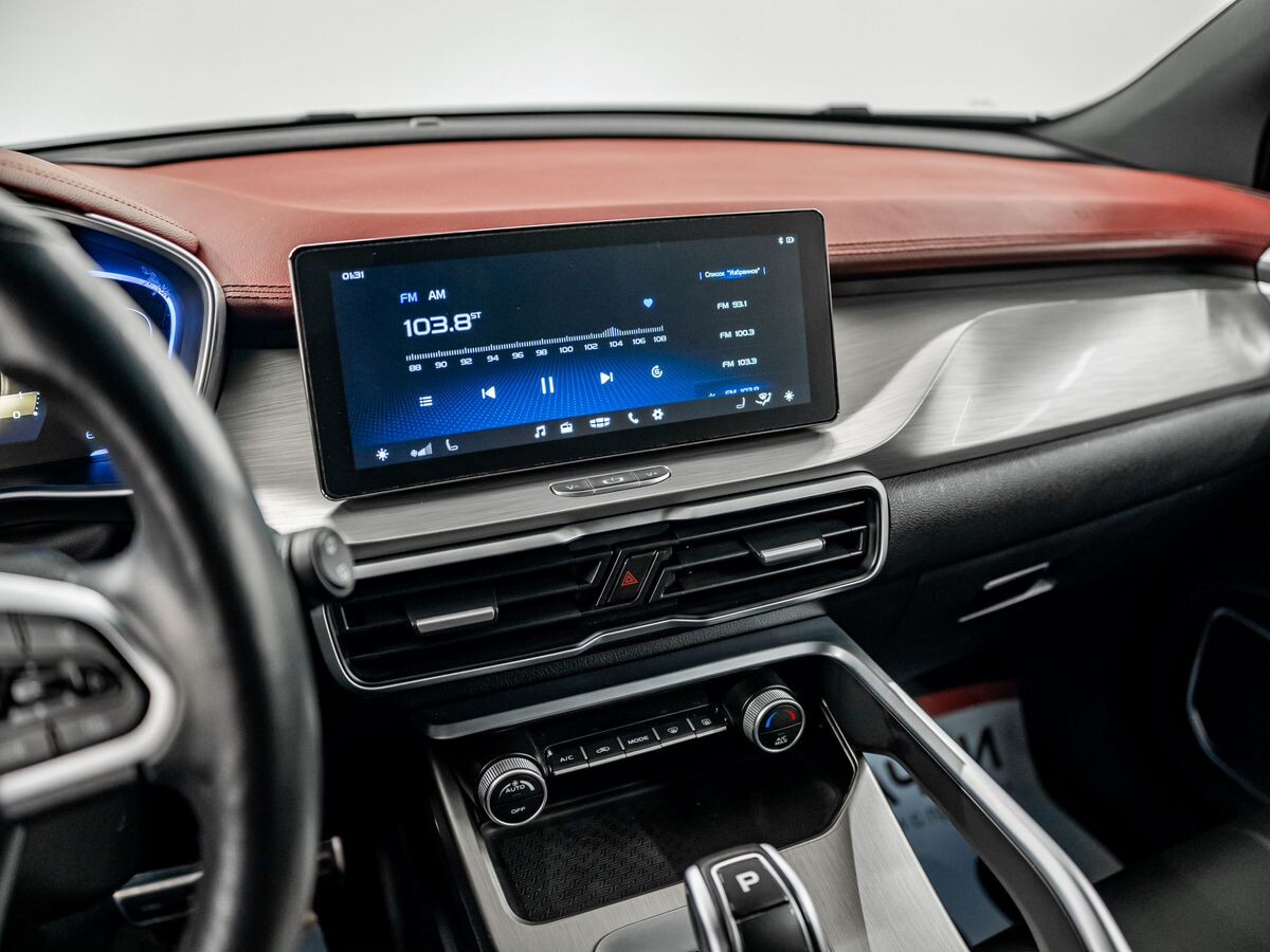 Geely Coolray 2021 - фото автомобиля