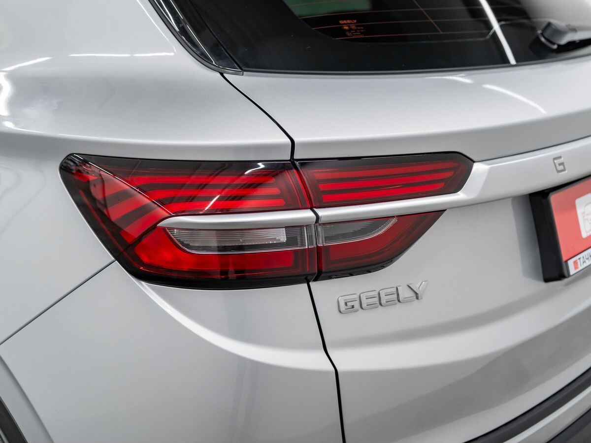 Geely Coolray 2021 - фото автомобиля