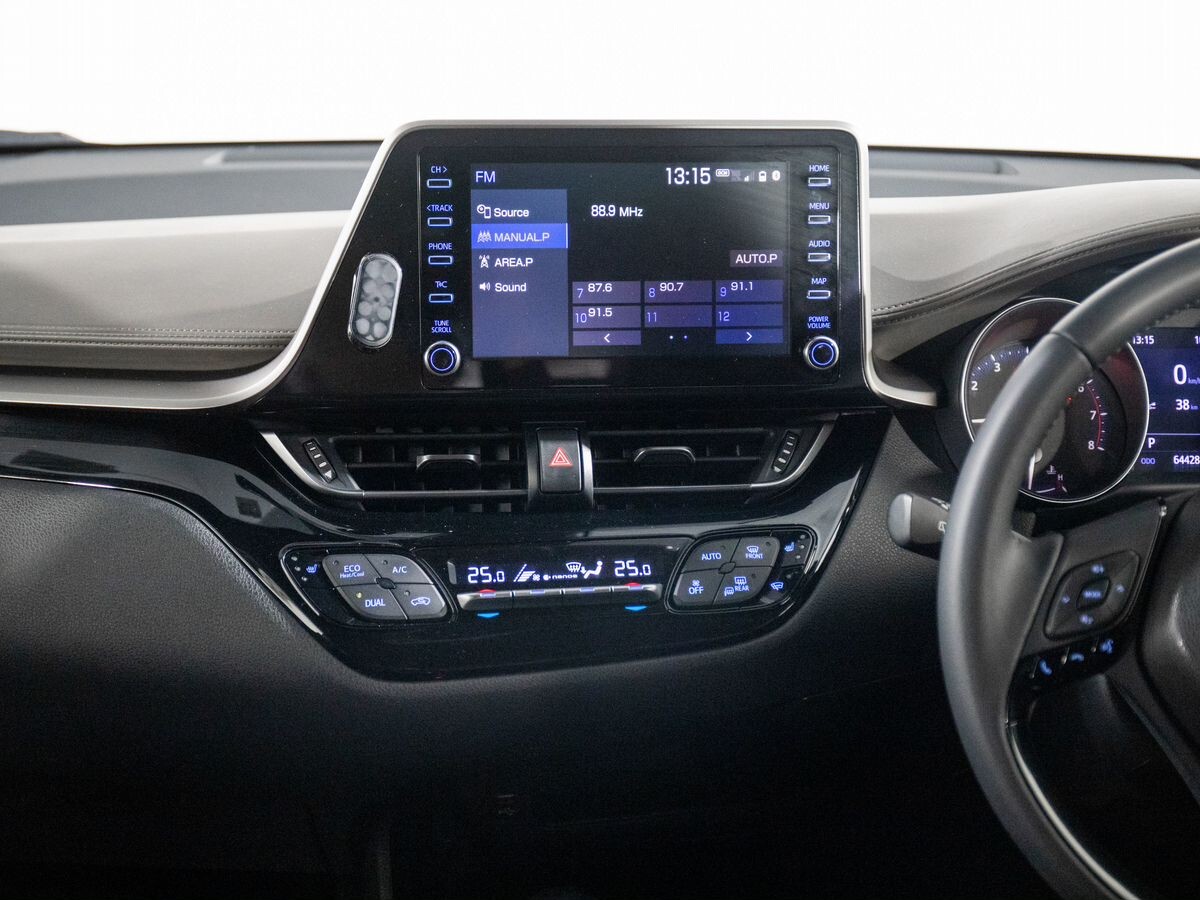 Toyota C-HR 2019 - фото автомобиля