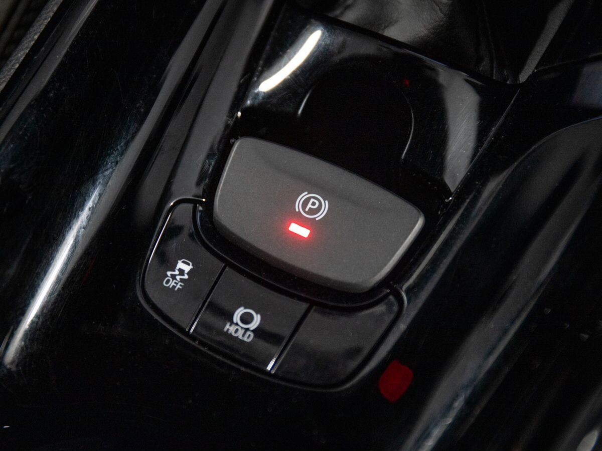 Toyota C-HR 2019 - фото автомобиля