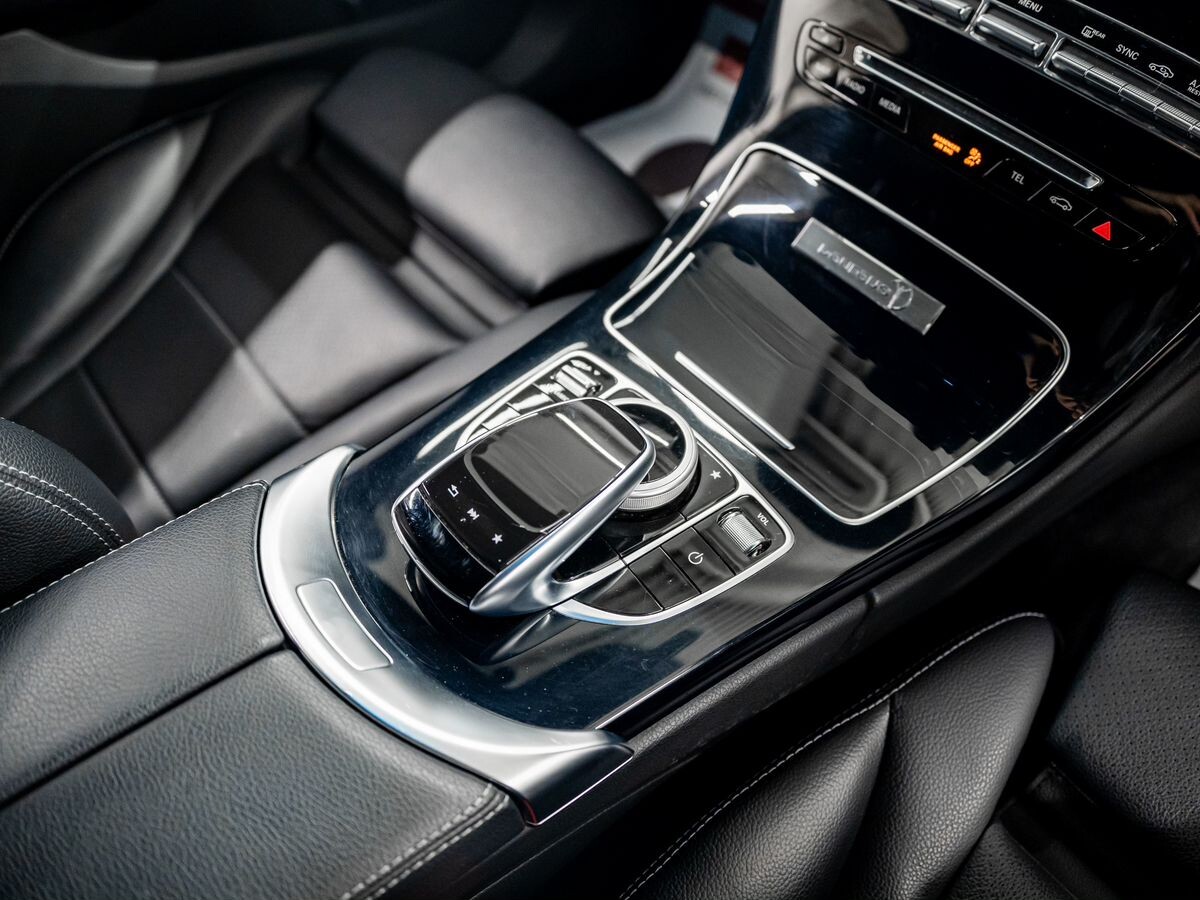 Mercedes-Benz C-Class 2017 - фото автомобиля