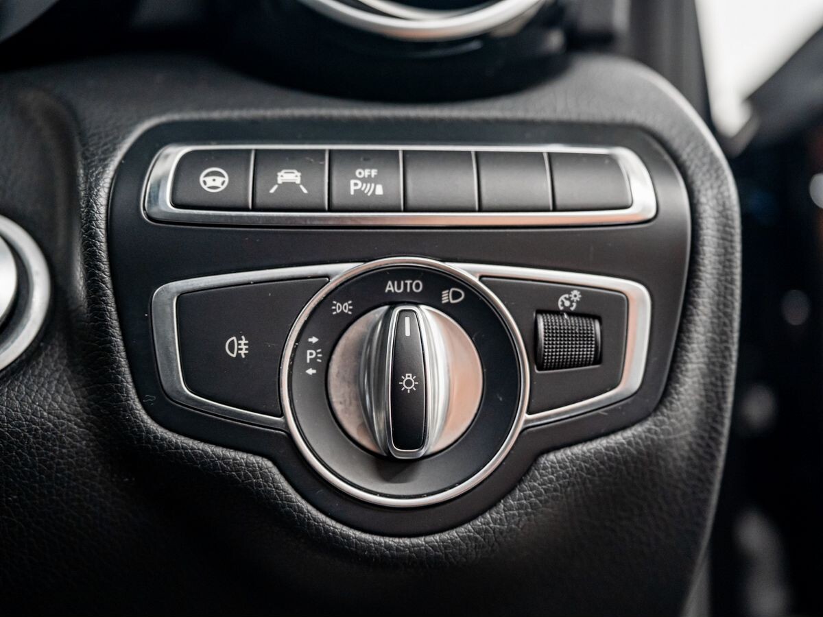 Mercedes-Benz C-Class 2017 - фото автомобиля