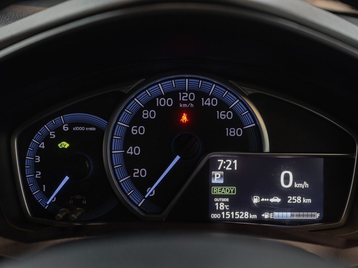 Toyota Corolla 2013 - фото автомобиля