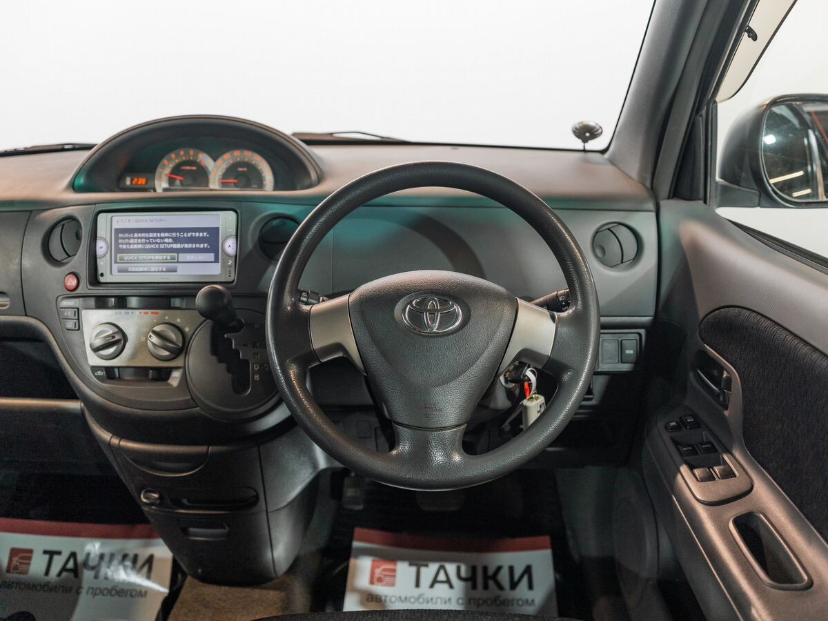 Toyota Sienta 2014 - фото автомобиля