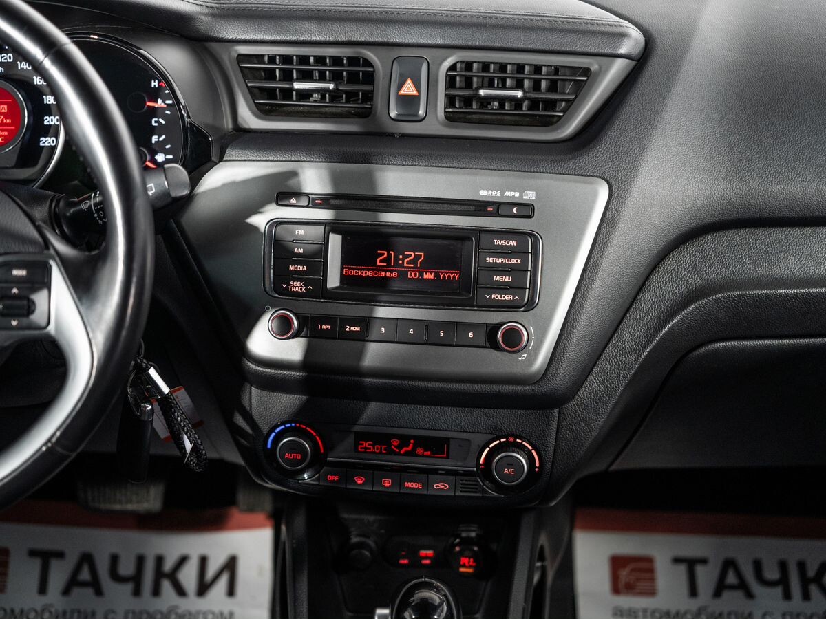 Kia Rio 2017 - фото автомобиля