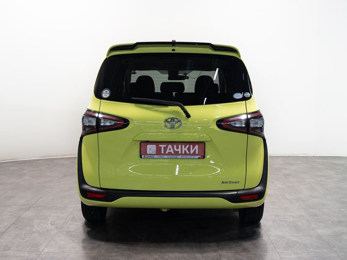 Toyota Sienta 2015 - фото автомобиля