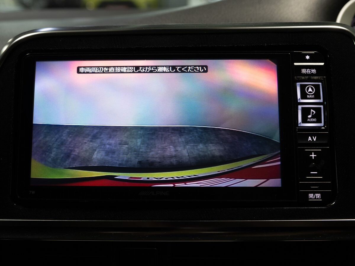 Toyota Sienta 2015 - фото автомобиля