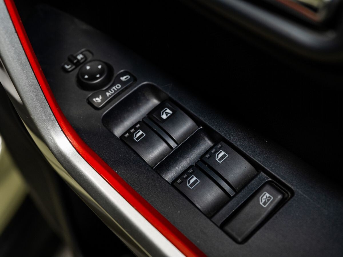 Toyota Raize 2019 - фото автомобиля