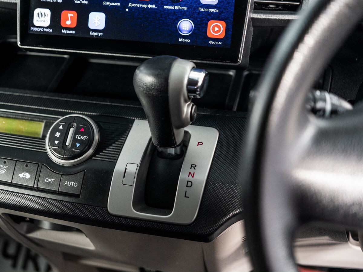 Honda Freed 2011 - фото автомобиля