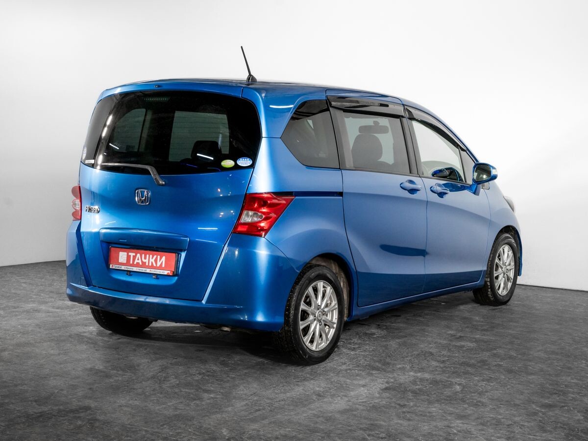 Honda Freed 2011 - фото автомобиля