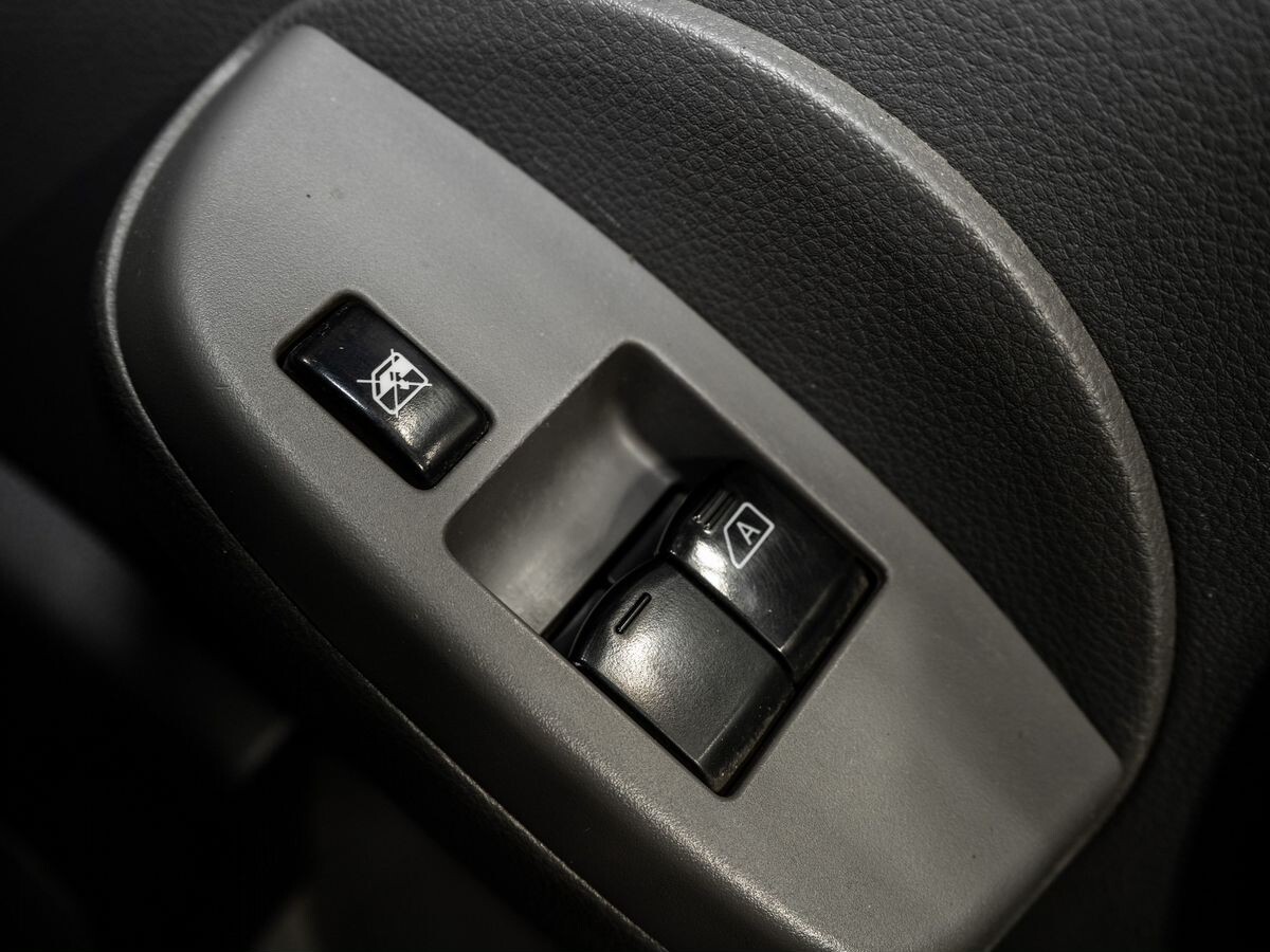 Nissan NV200 2015 - фото автомобиля