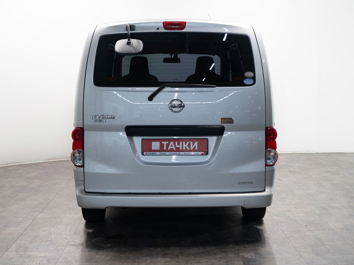 Nissan NV200 2015 - фото автомобиля