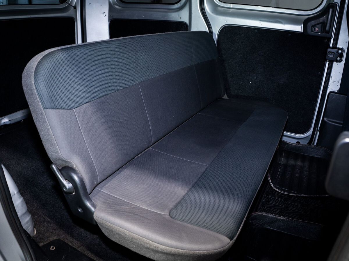 Nissan NV200 2015 - фото автомобиля