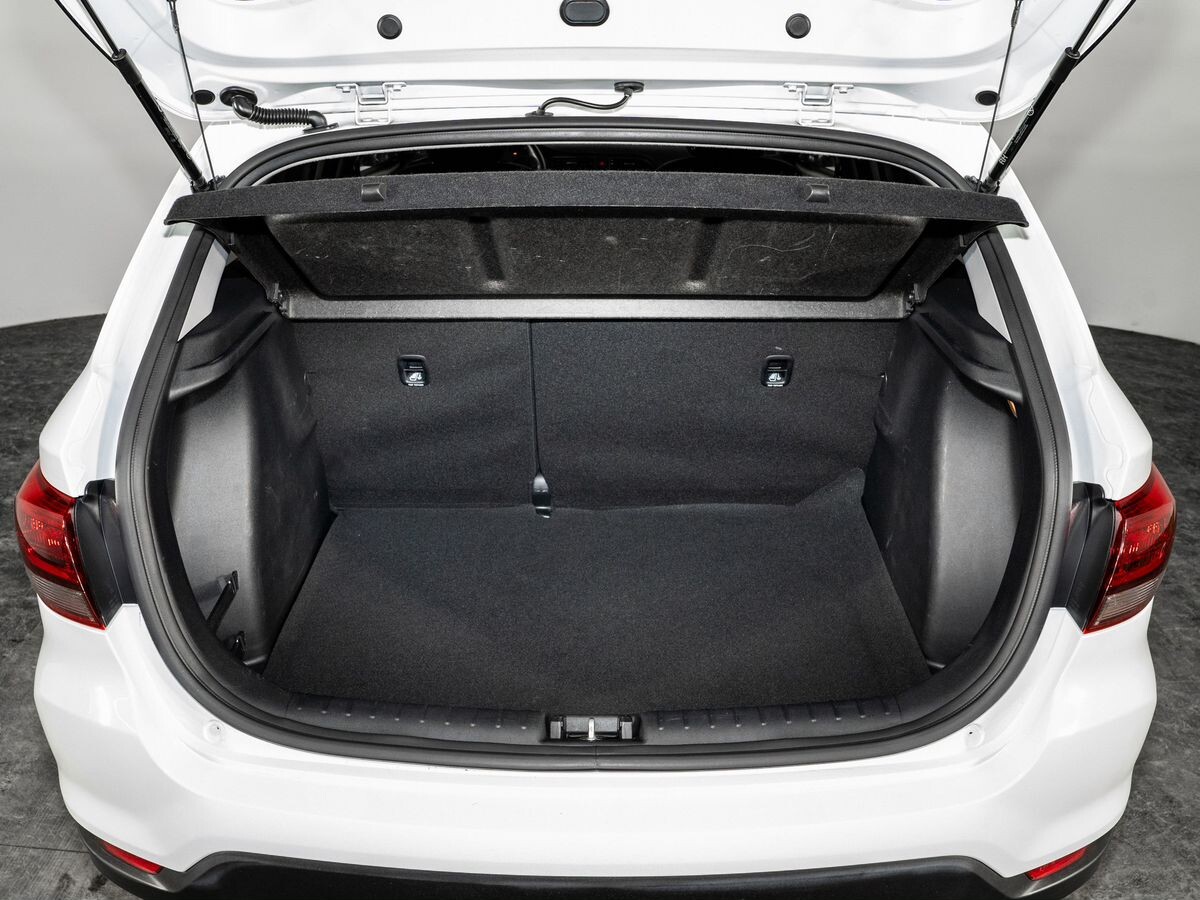 Kia Rio 2019 - фото автомобиля