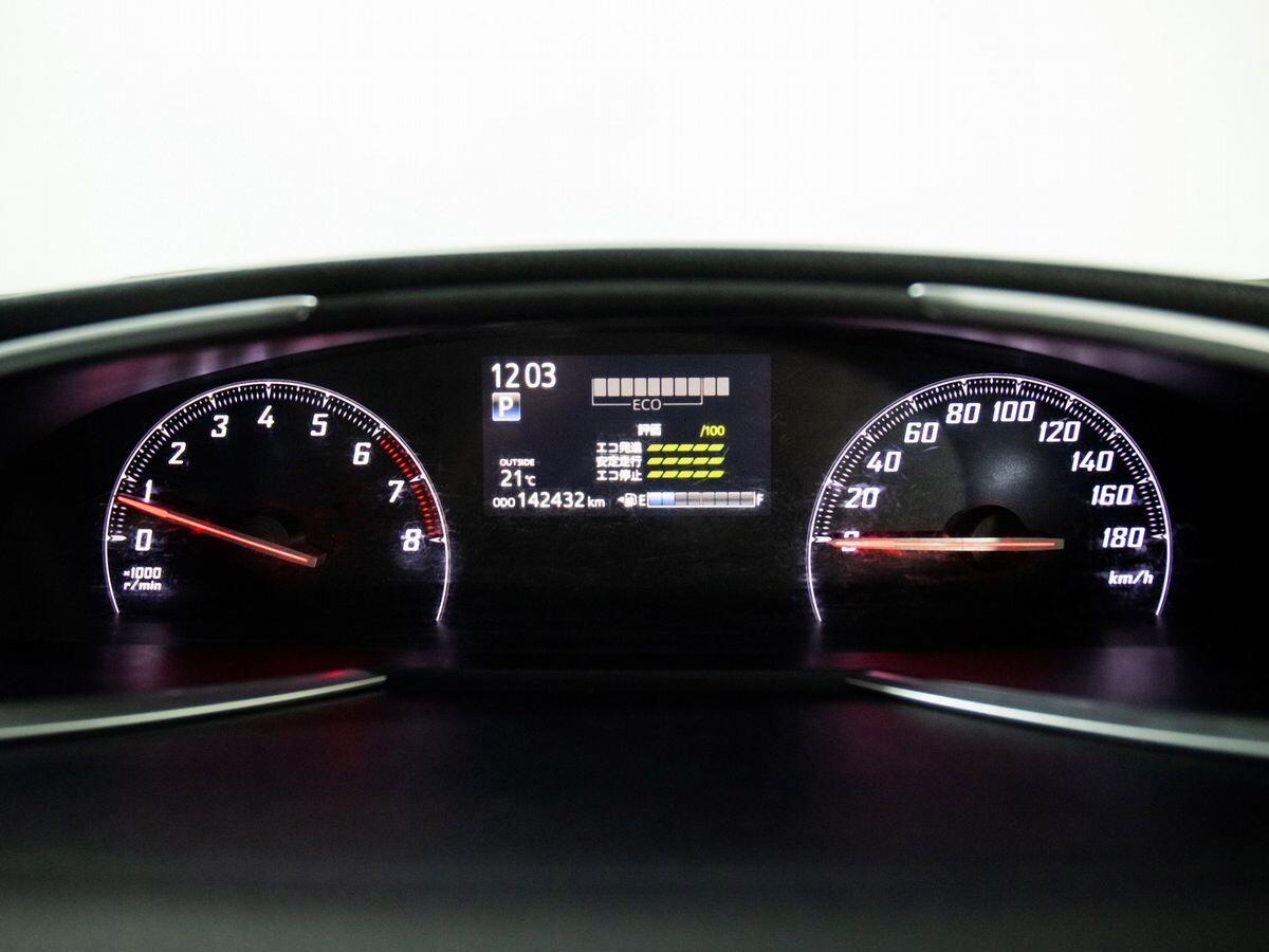 Toyota Sienta 2016 - фото автомобиля