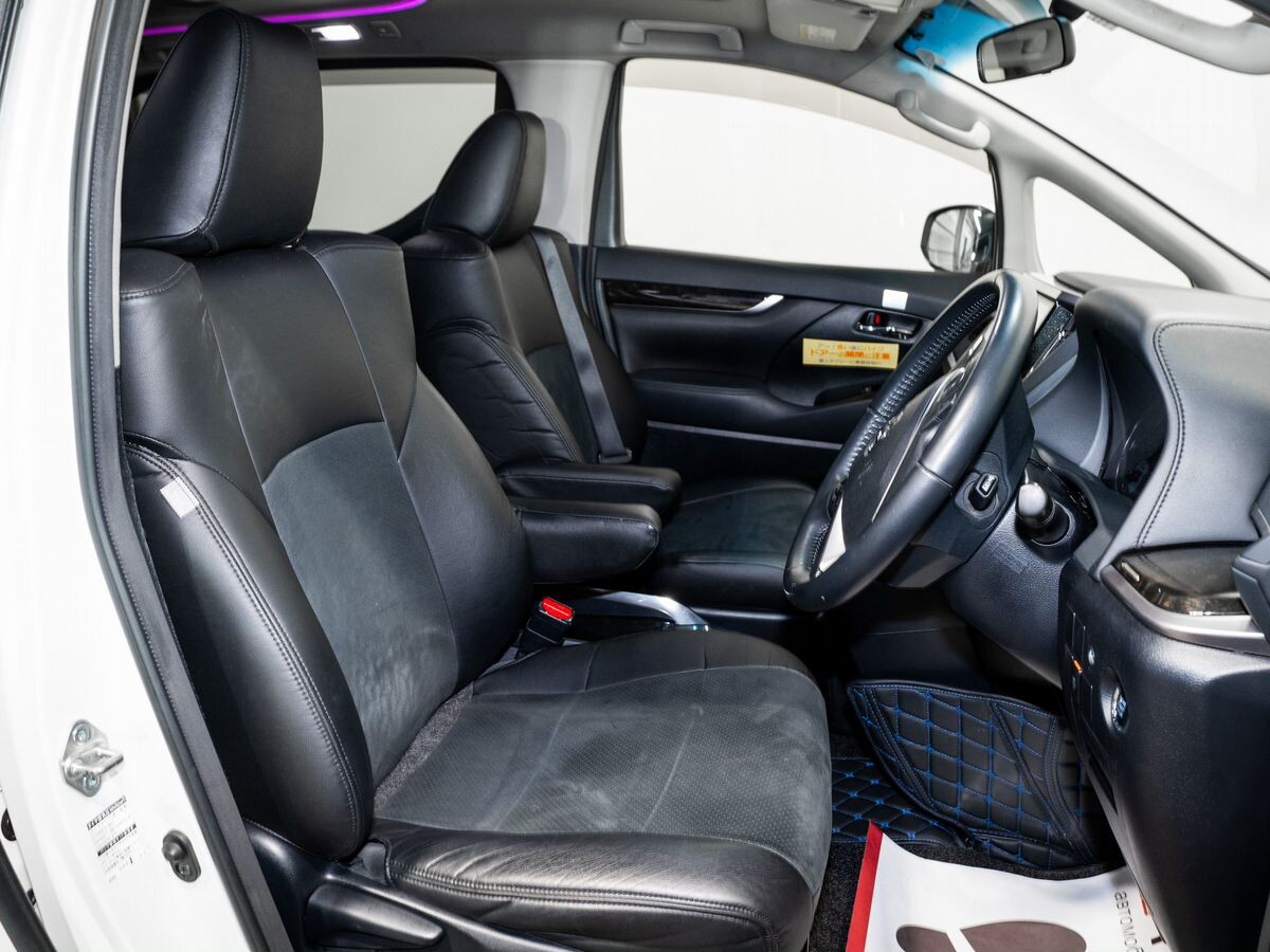 Toyota Alphard 2016 - фото автомобиля