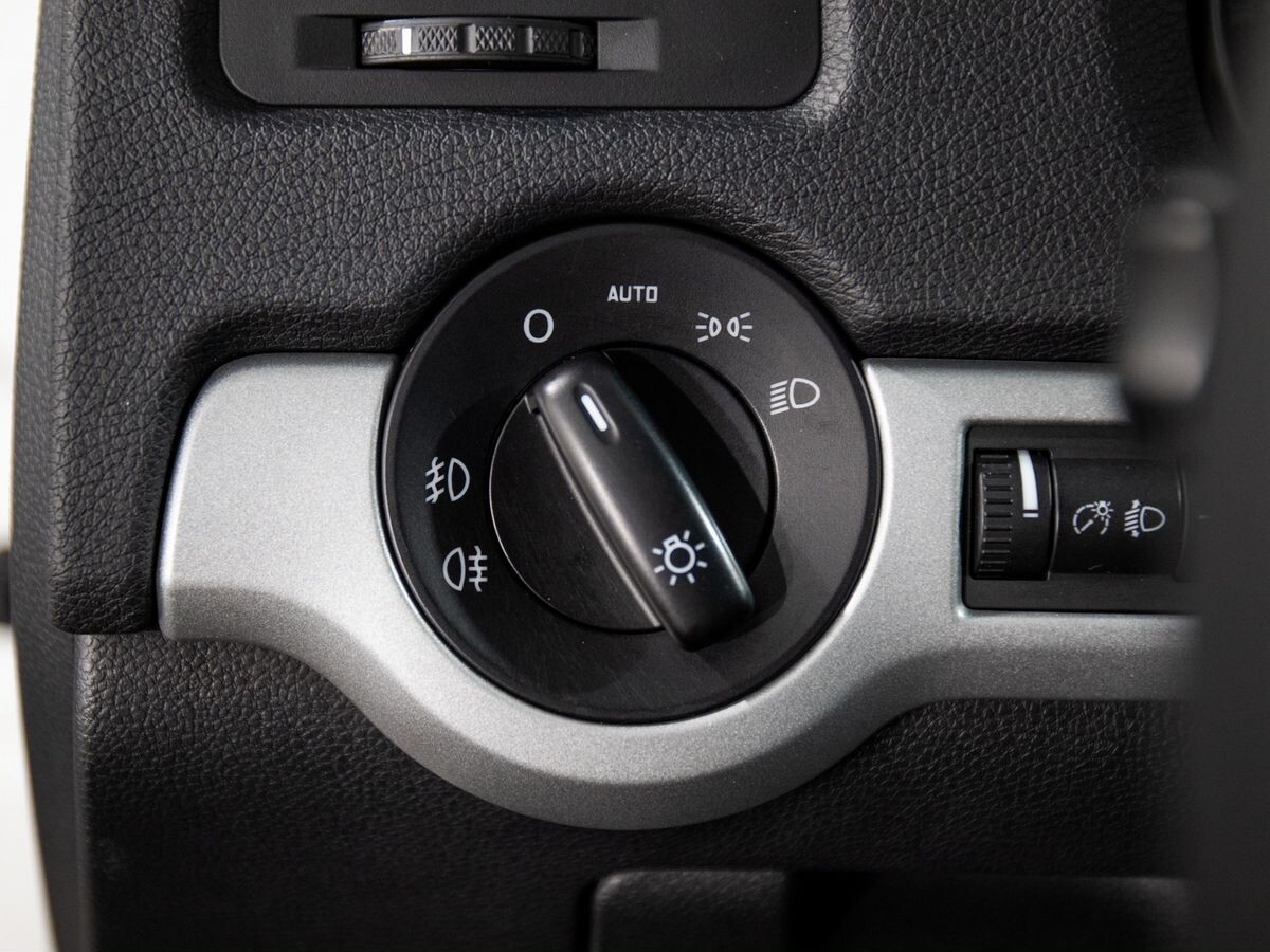 Skoda Octavia 2012 - фото автомобиля