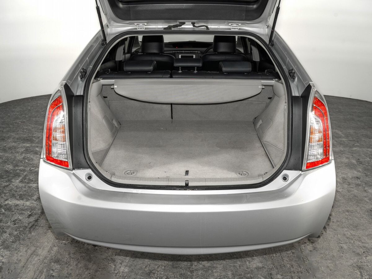 Toyota Prius 2014 - фото автомобиля