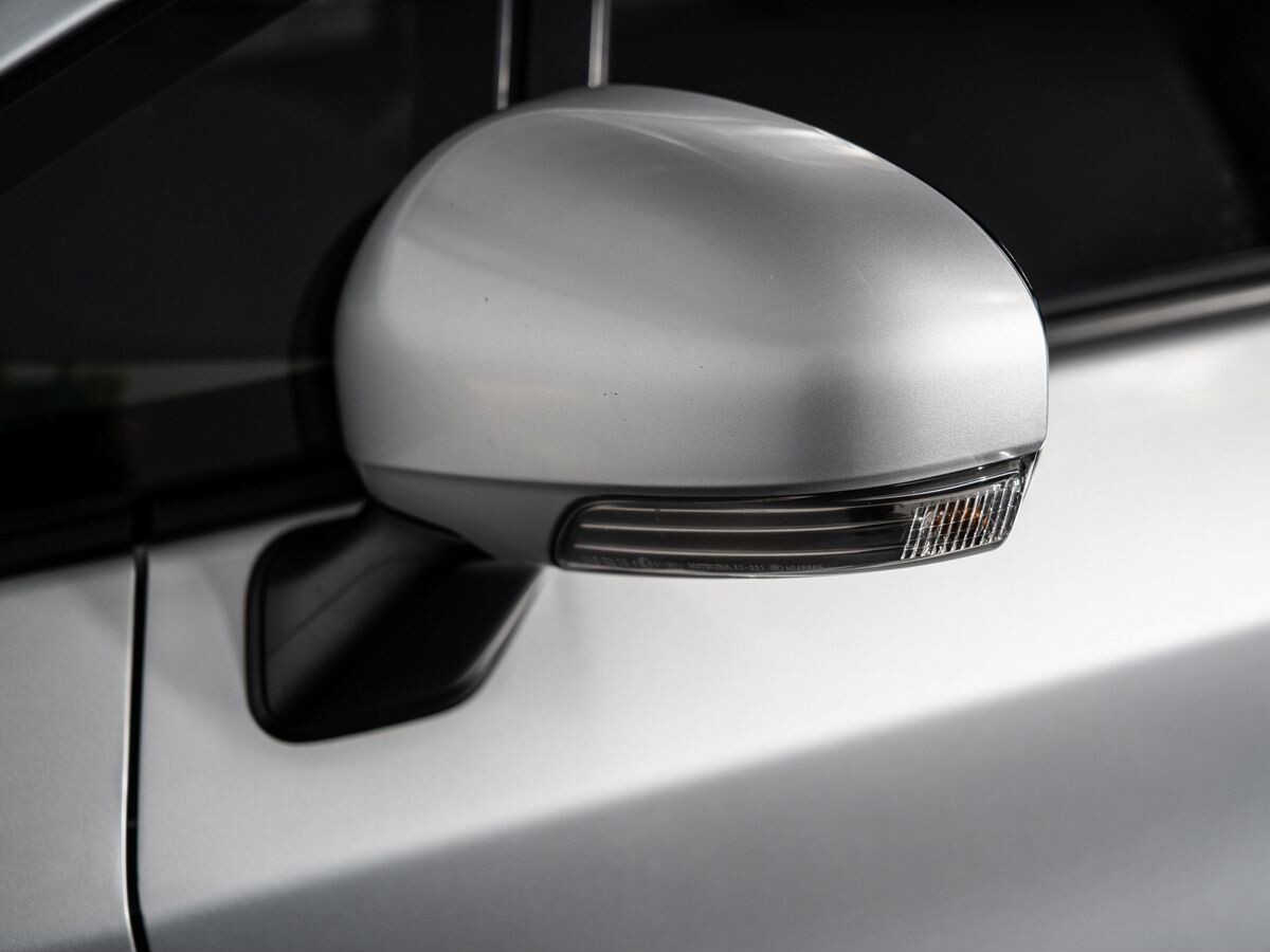 Toyota Prius 2014 - фото автомобиля