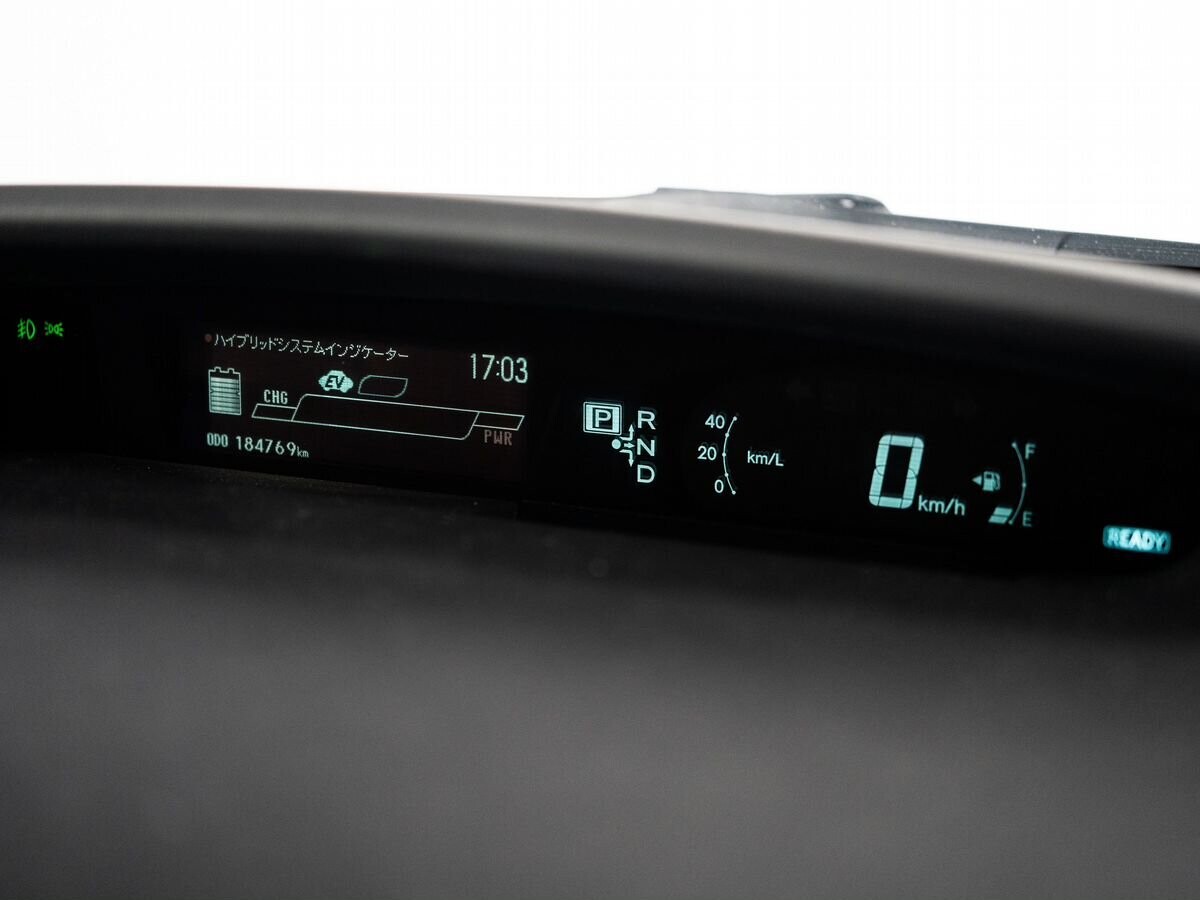 Toyota Prius 2014 - фото автомобиля