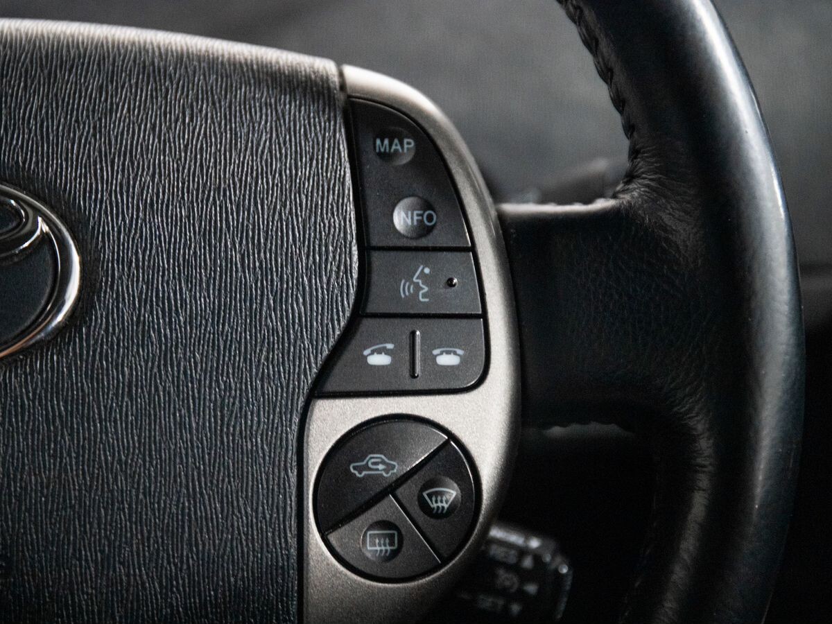 Toyota Prius 2008 - фото автомобиля