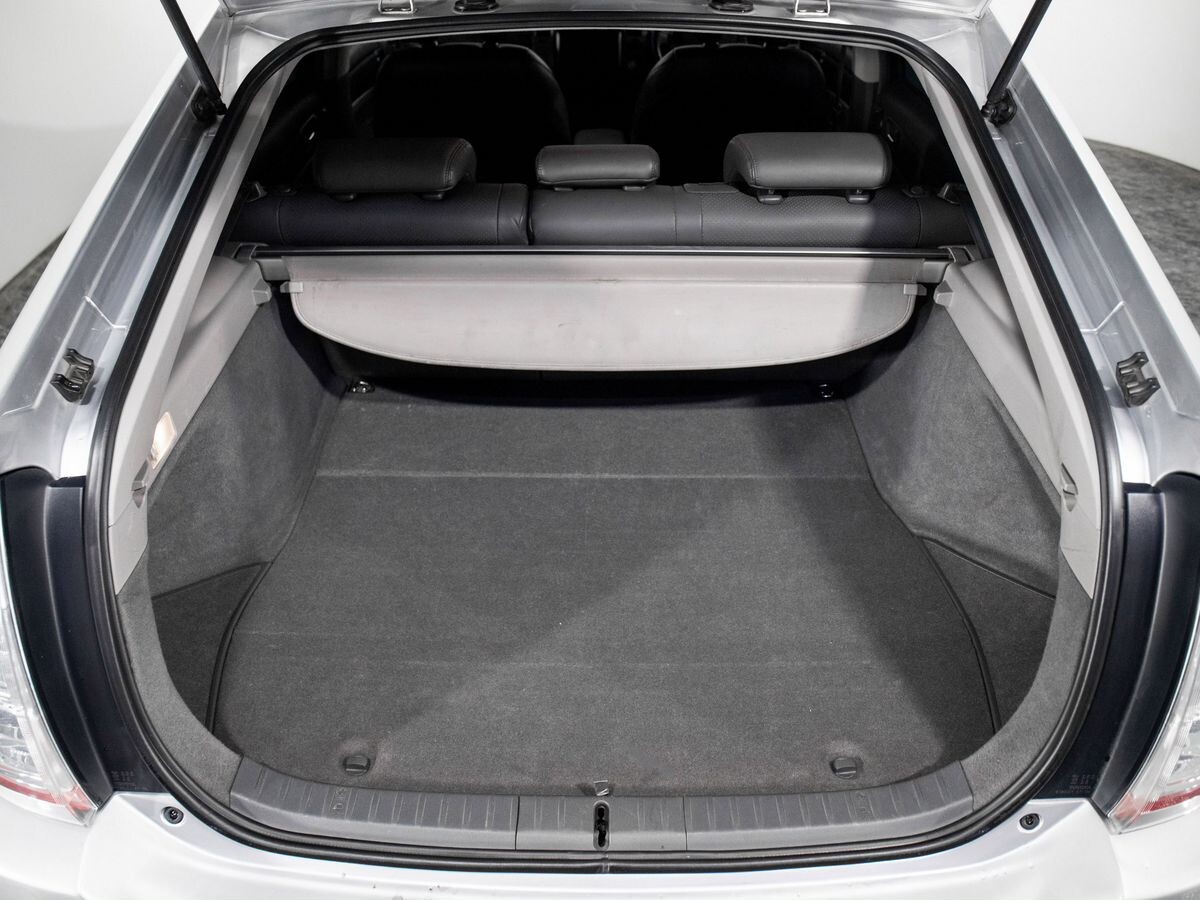 Toyota Prius 2008 - фото автомобиля