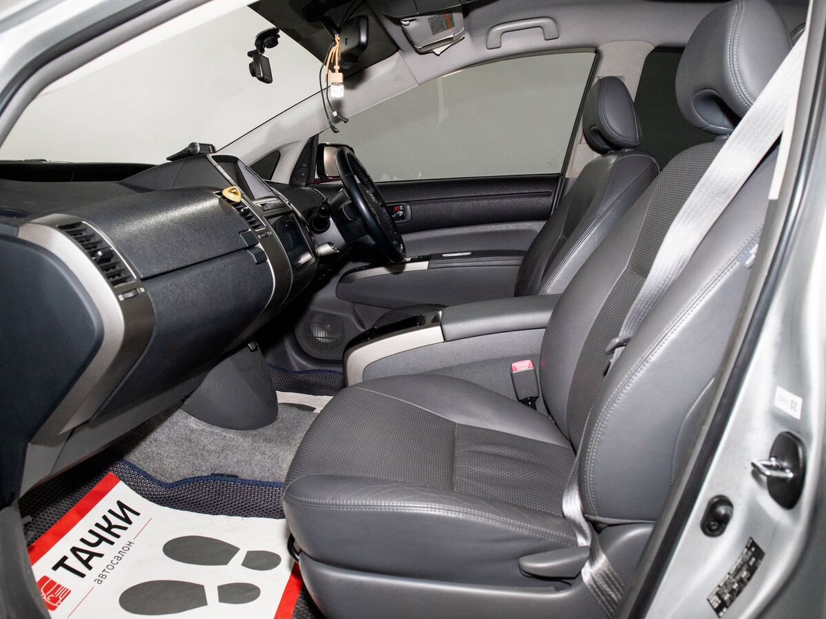 Toyota Prius 2008 - фото автомобиля