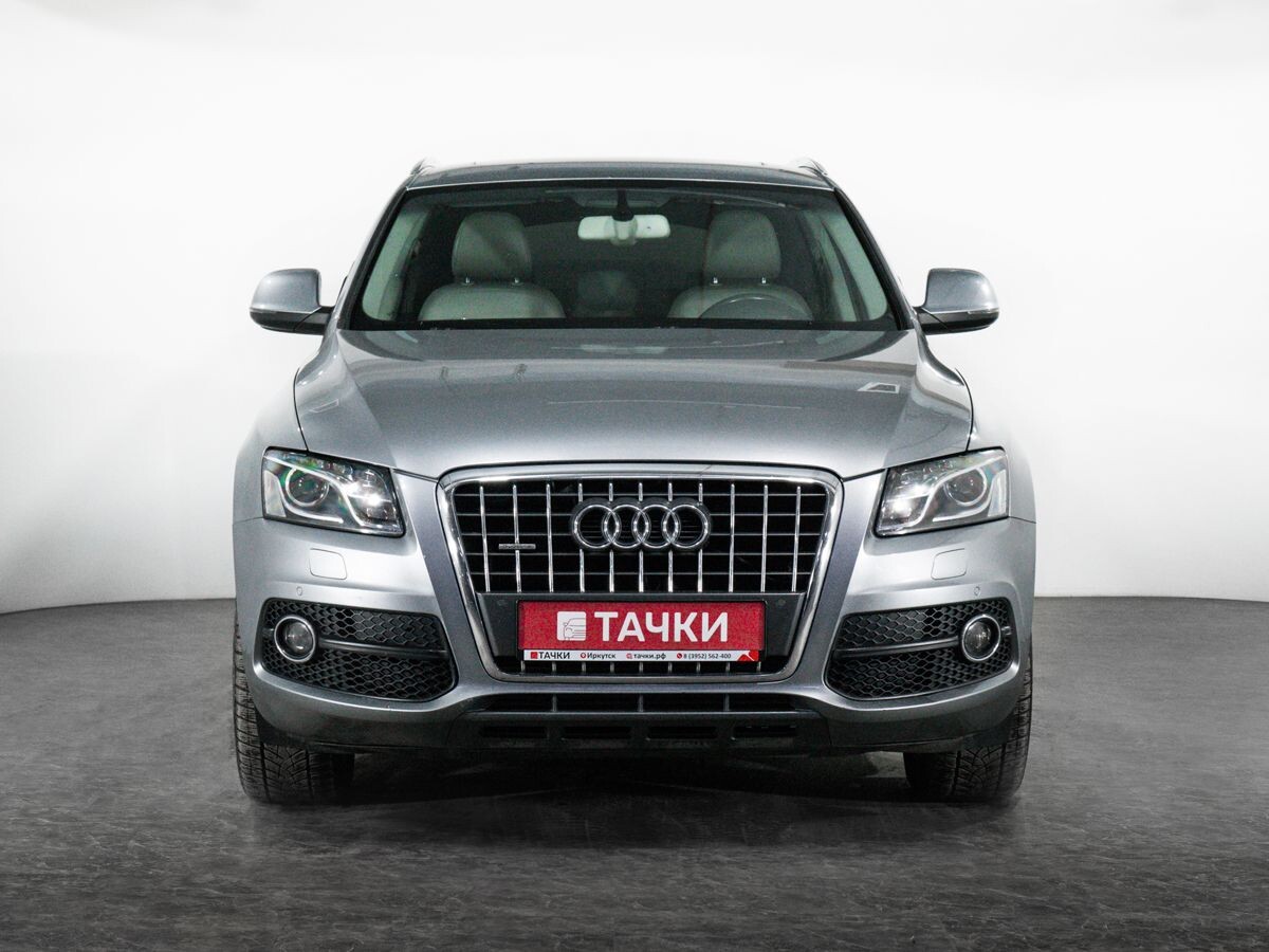 Audi Q5 2010 - фото автомобиля