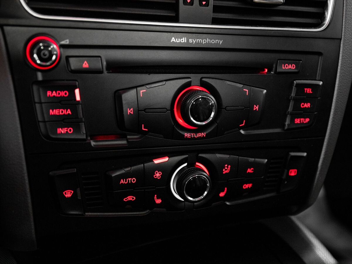 Audi Q5 2010 - фото автомобиля