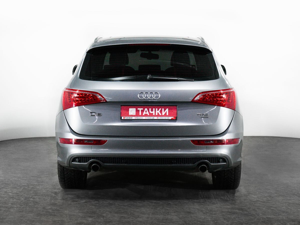 Audi Q5 2010 - фото автомобиля