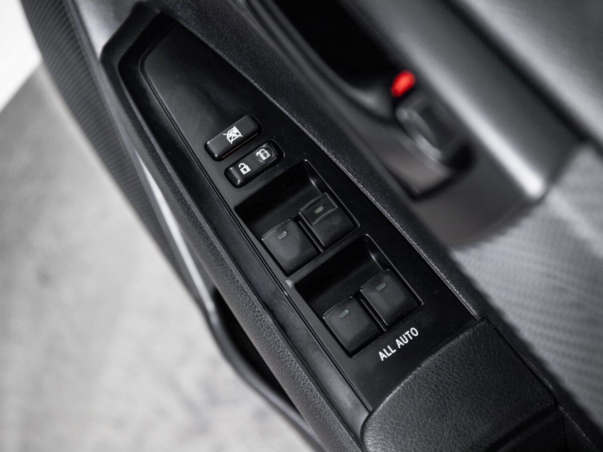 Toyota Corolla 2014 - фото автомобиля