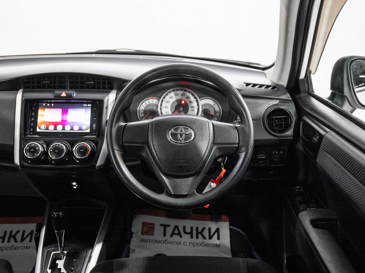 Toyota Corolla 2014 - фото автомобиля