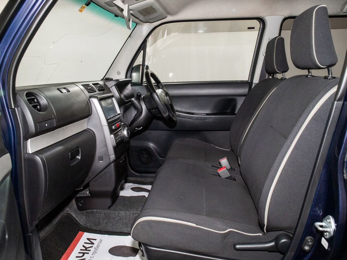 Toyota Pixis Space 2014 - фото автомобиля