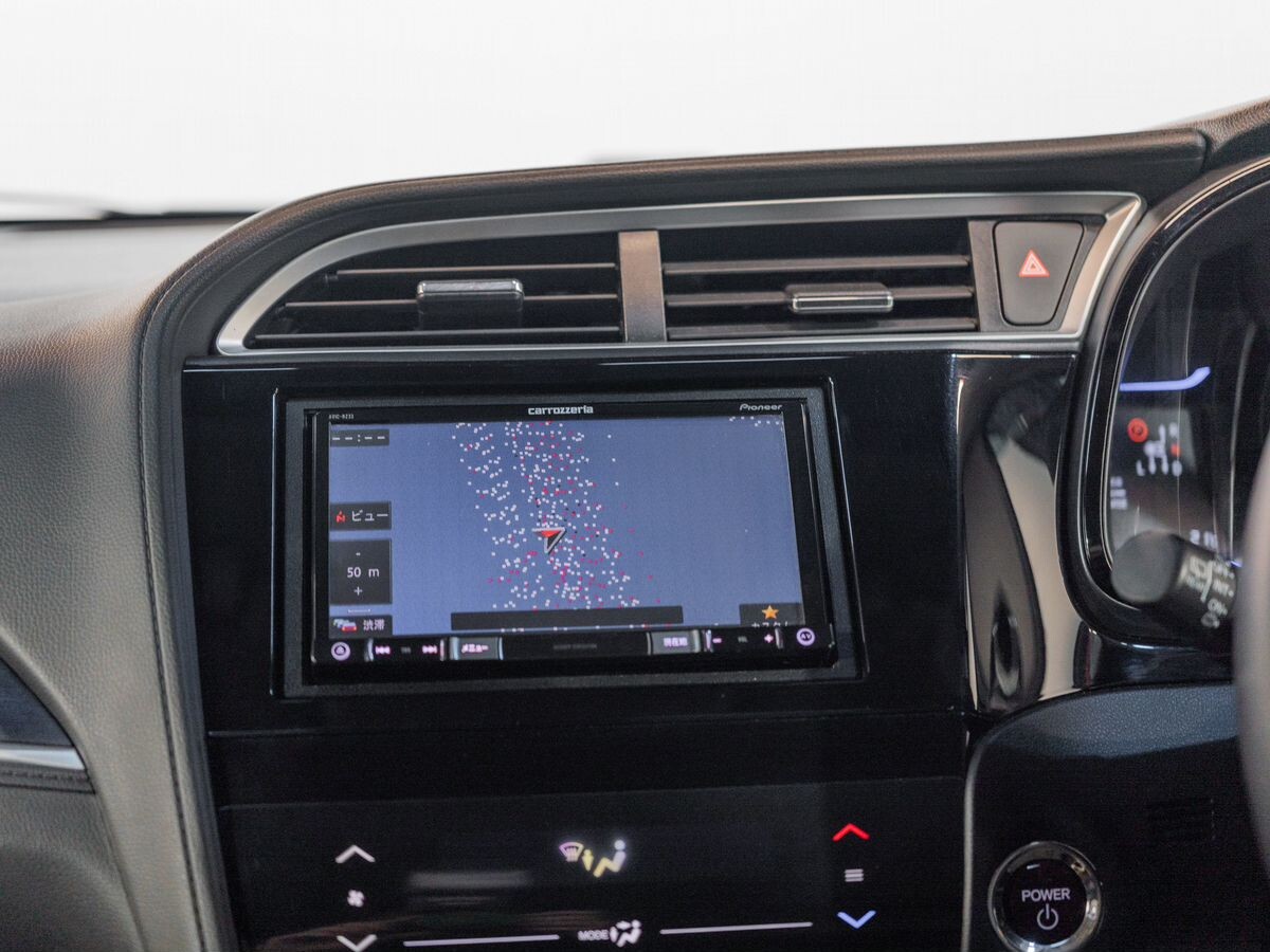 Honda Shuttle 2016 - фото автомобиля