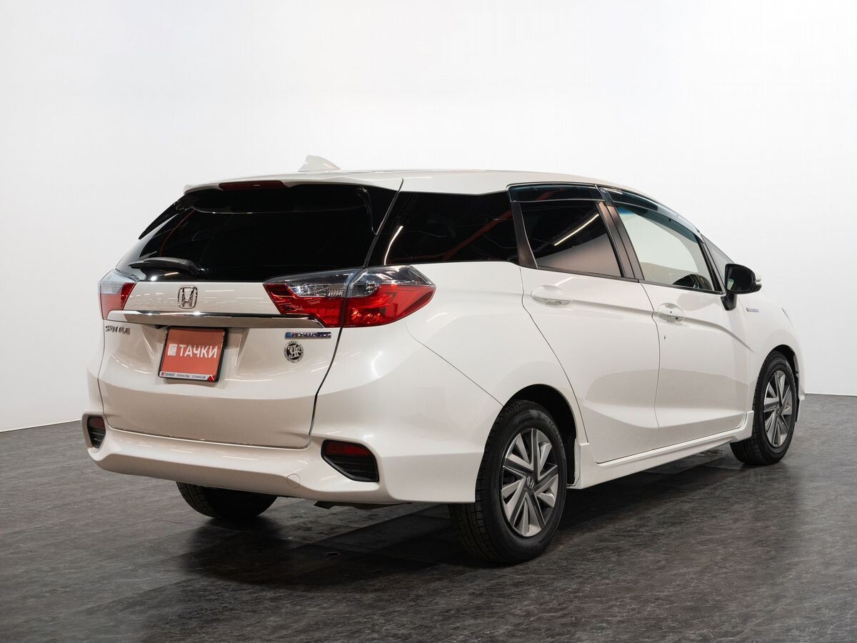 Honda Shuttle 2016 - фото автомобиля