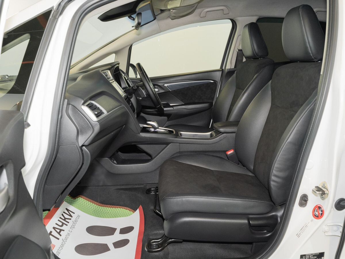 Honda Shuttle 2016 - фото автомобиля