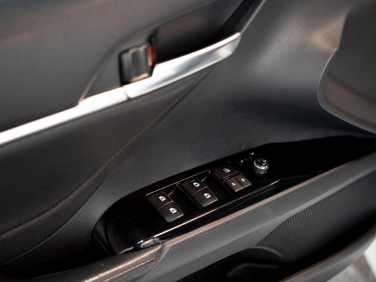 Toyota Camry 2018 - фото автомобиля