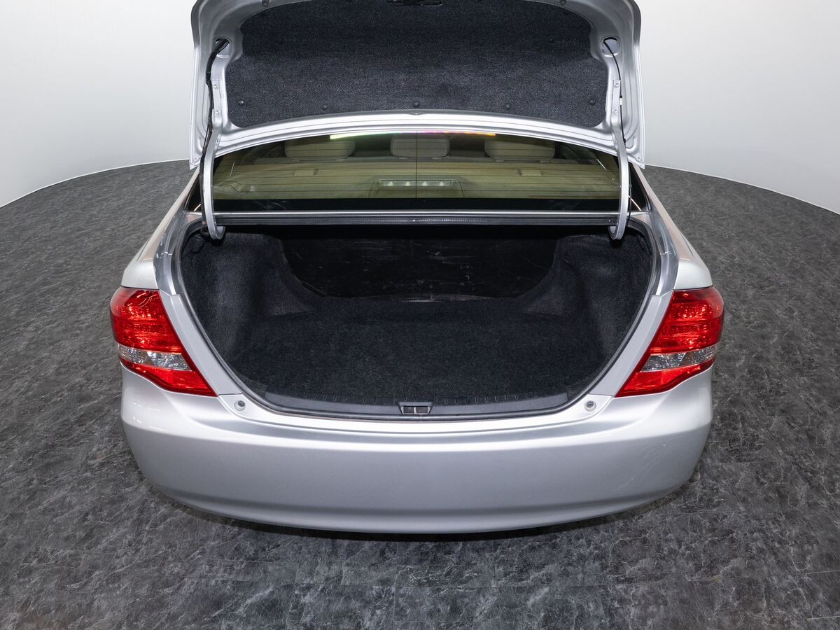 Toyota Corolla 2010 - фото автомобиля