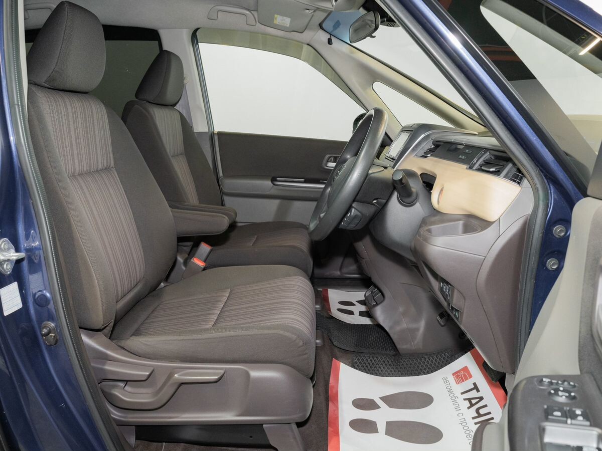 Honda Freed 2018 - фото автомобиля